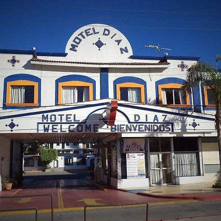 Hotel Diaz Тихуана Екстериор снимка