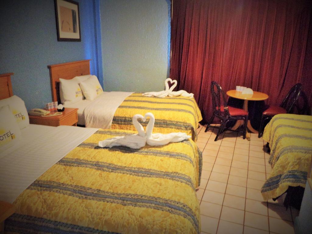 Hotel Diaz Тихуана Стая снимка