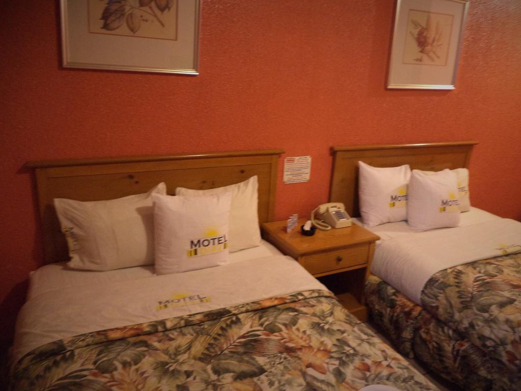 Hotel Diaz Тихуана Стая снимка